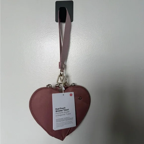 NWT Lululemon Dual Pouch Heart - Picture 3 of 12